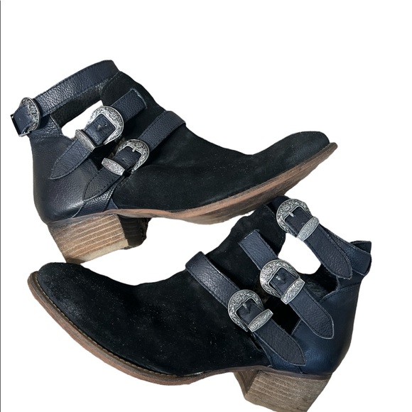 Diba True Summer Town Booties - Picture 1 of 5